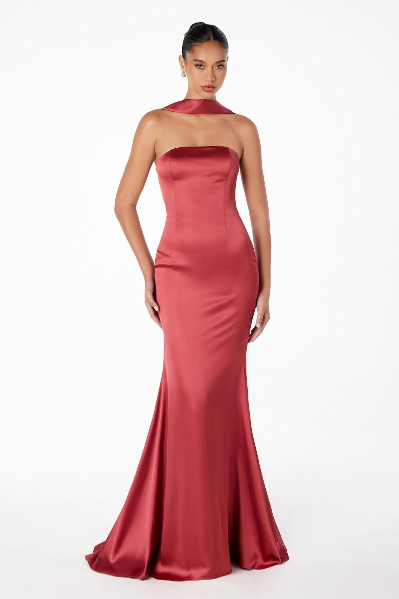 Vestido satin largo strapless